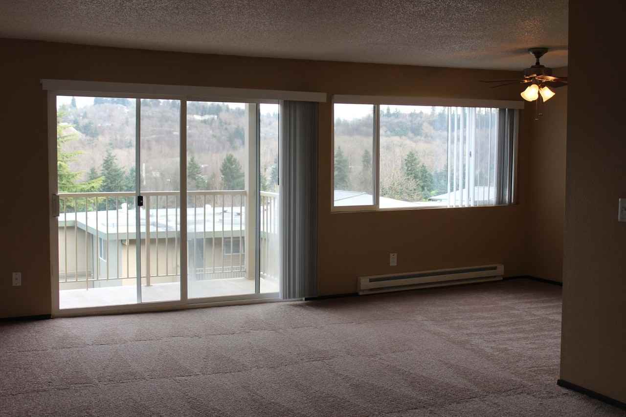 13705 56th Avenue S - Photo 2 of 8