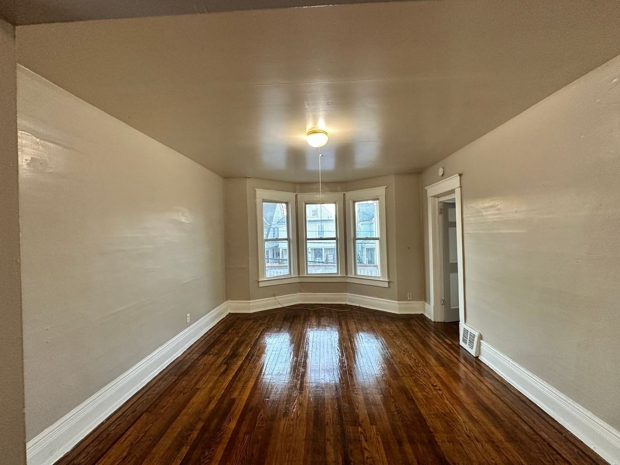 107 Herkimer St - Photo 4 of 50