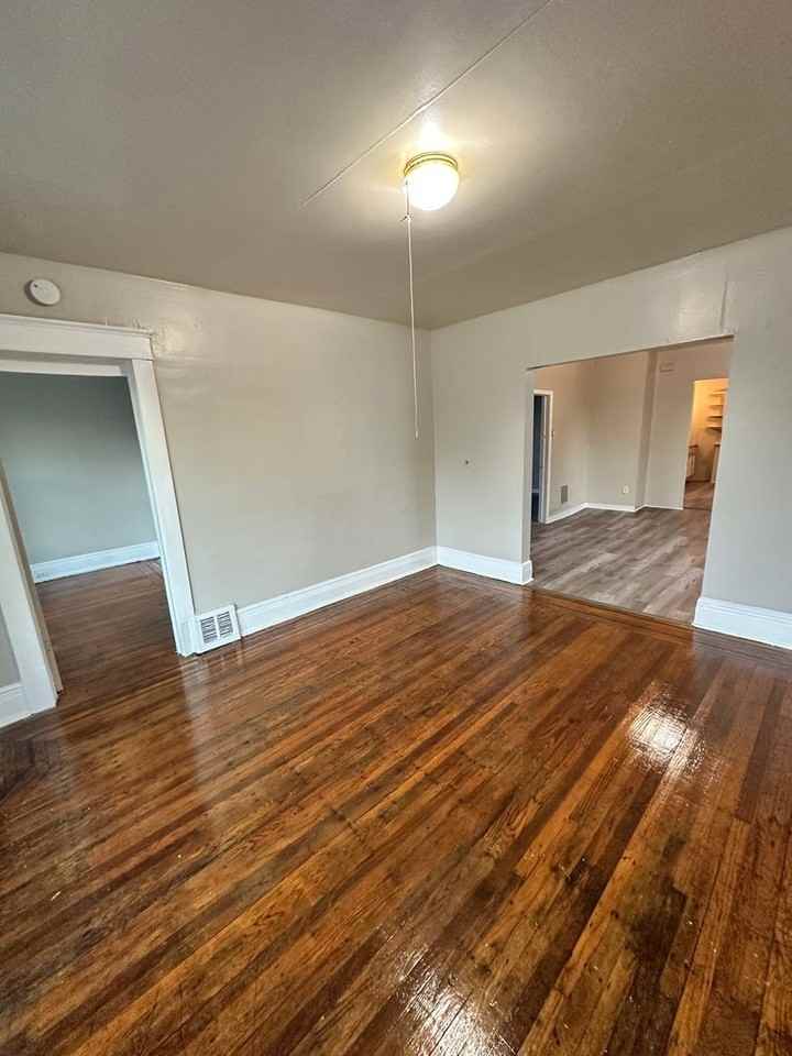 107 Herkimer St - Photo 7 of 50