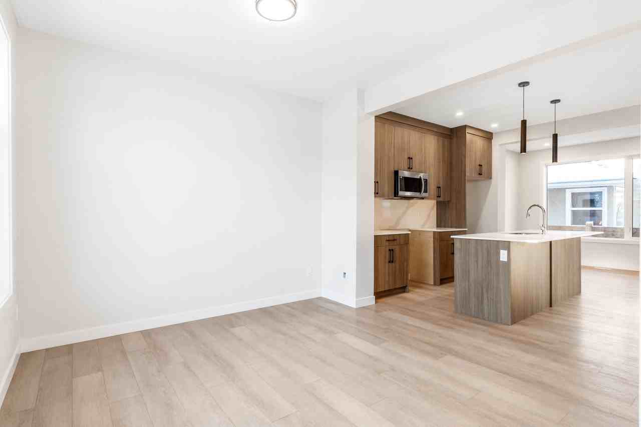 11204 132 St Nw - Photo 4 of 29