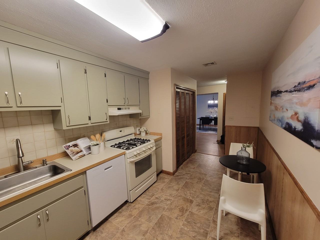 5 Blackstone Dr #17 - Photo 6 of 23