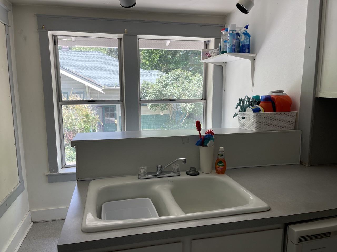 810 Ne Michigan St #1AND2 - Photo 4 of 27