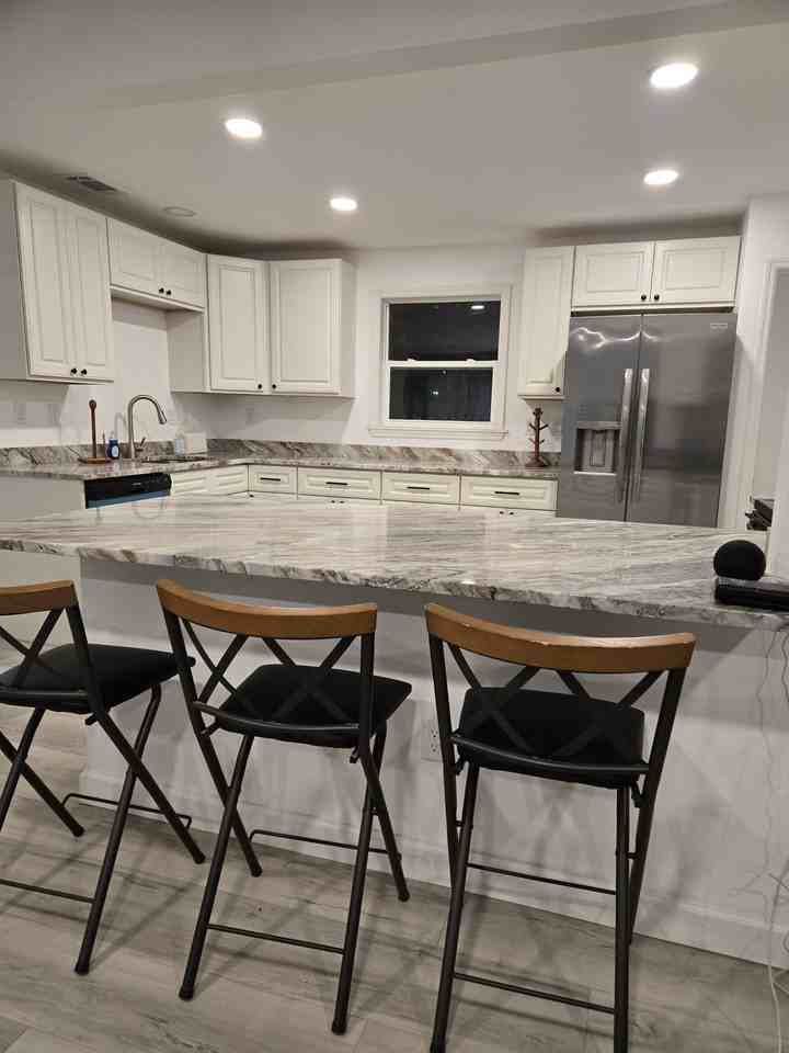 110 Ponce De Leon Blvd - Photo 3 of 36