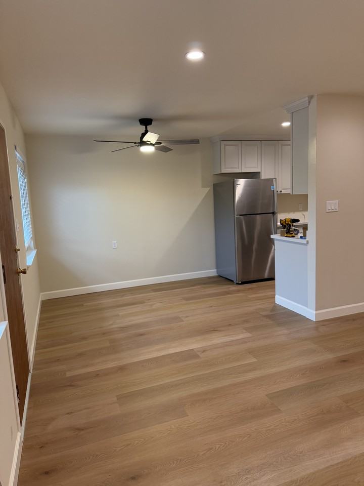 130 Village Ct #3 - Photo 3 of 17