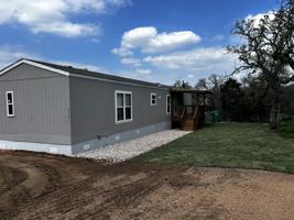 featured image of 217 E Castleshoals Dr