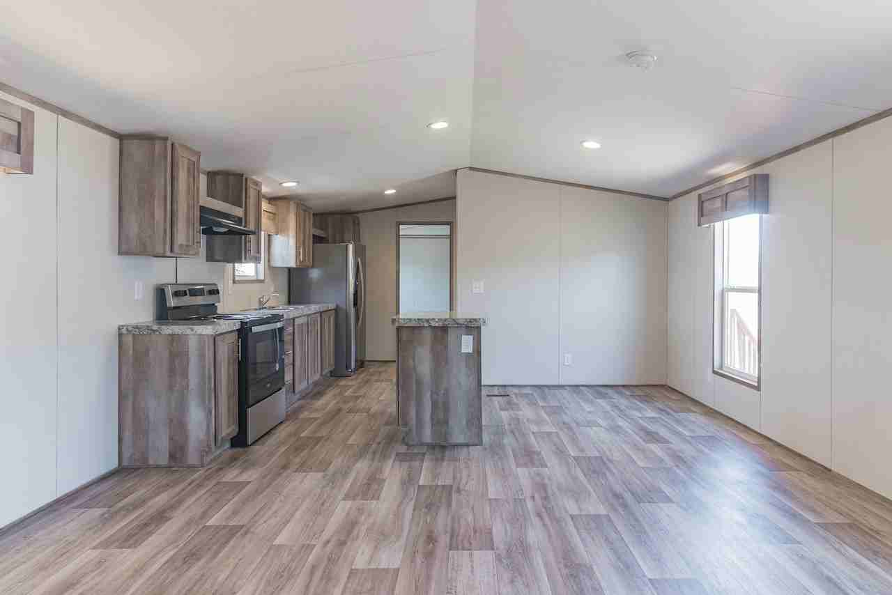 217 East Castleshoals Drive - Photo 7 of 26