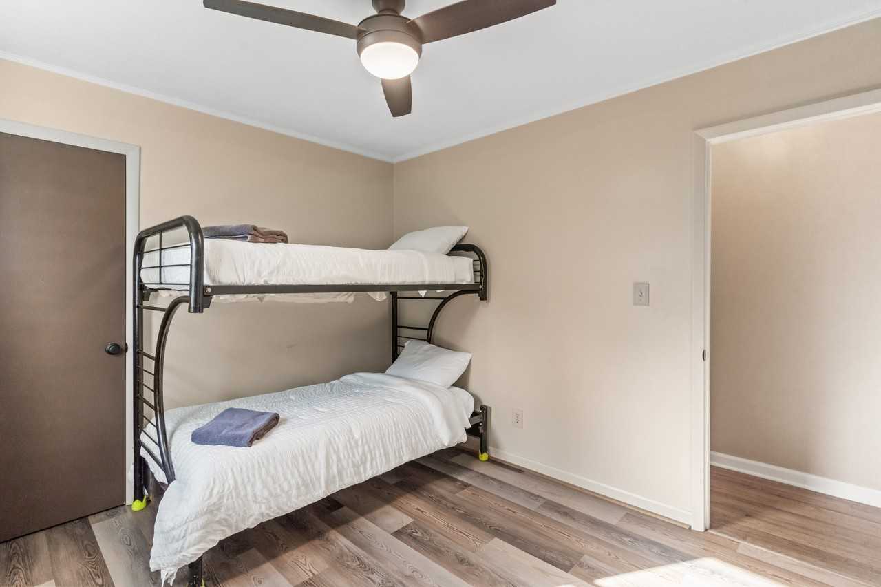 417 N Crestwood Dr #NA - Photo 3 of 25