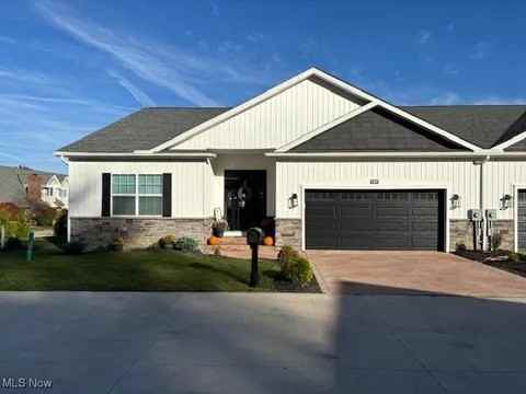 989 Pin Oaks Dr #NA - Photo 2 of 10