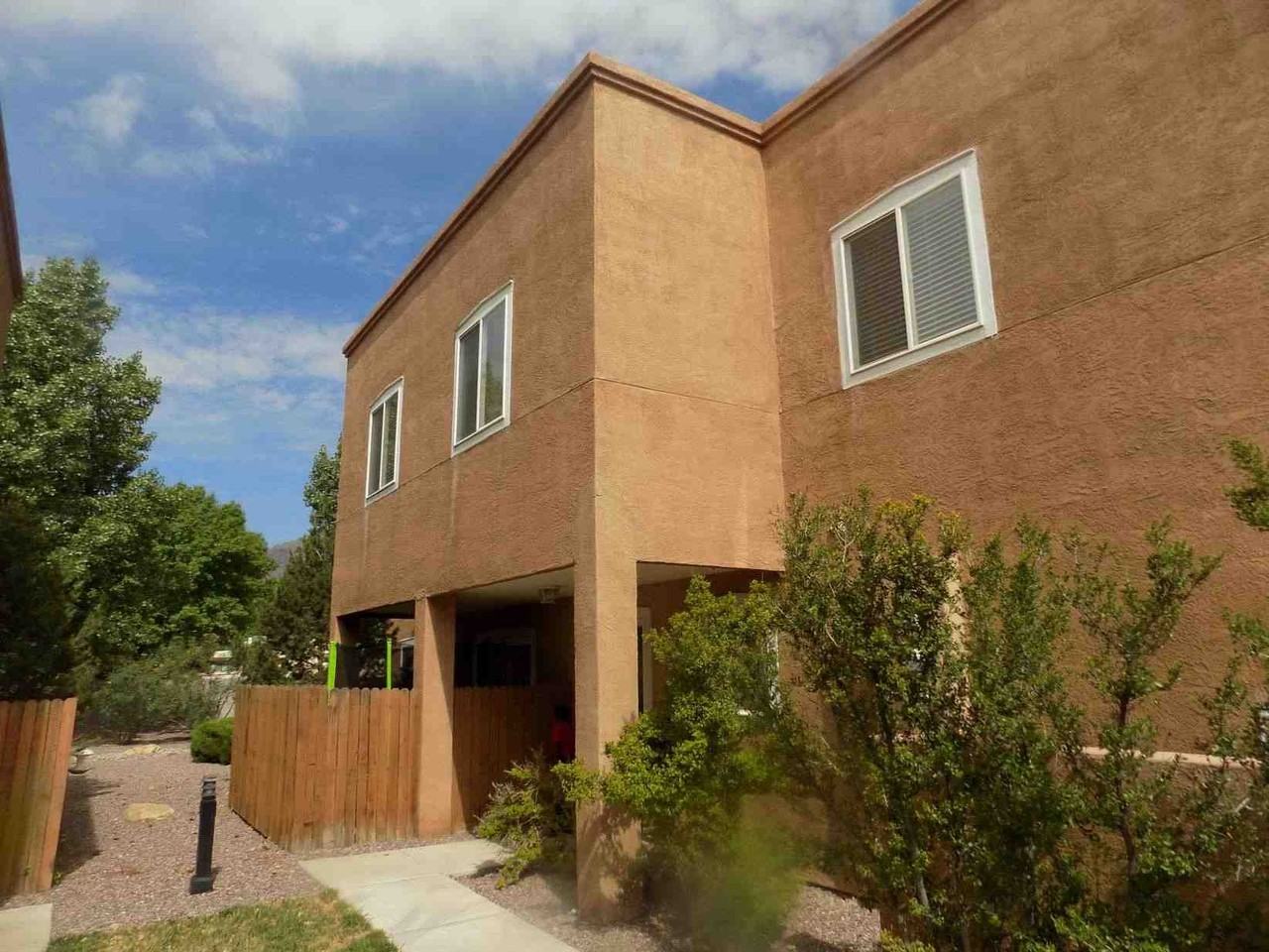 1009 Mineral Way #3 - Photo 2 of 14