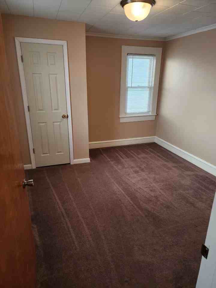 607 Mill St #2 - Photo 4 of 18