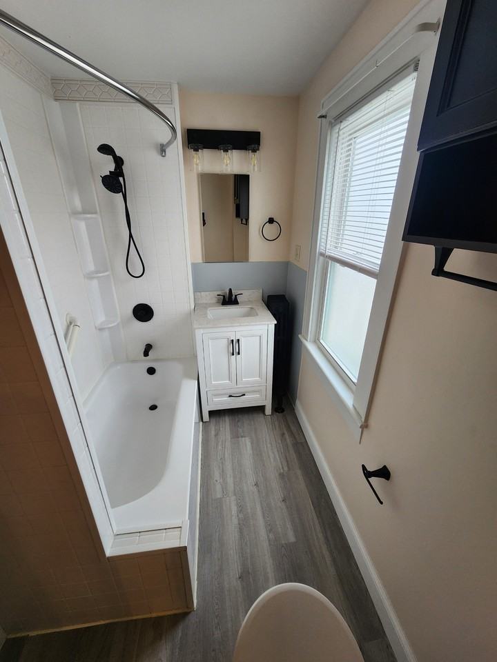 607 Mill St #2 - Photo 6 of 18