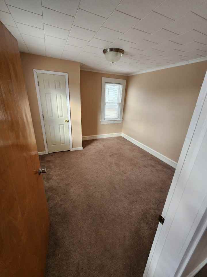 607 Mill St #2 - Photo 7 of 18