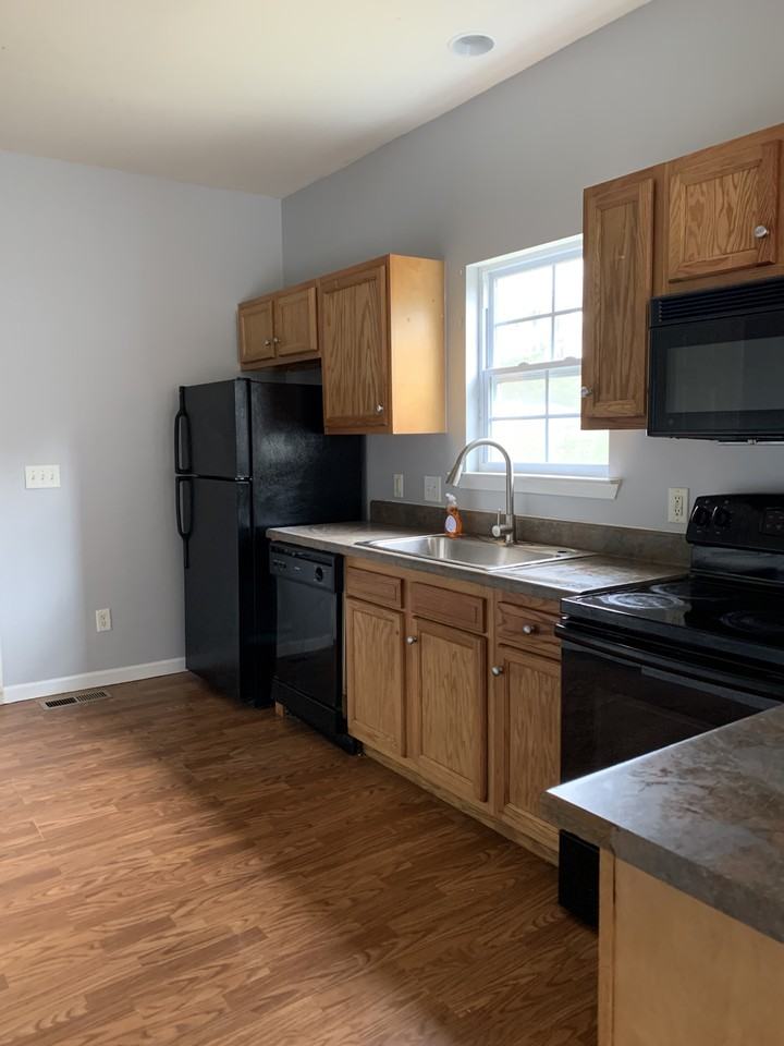 577 Manly Ave #NA - Photo 2 of 4