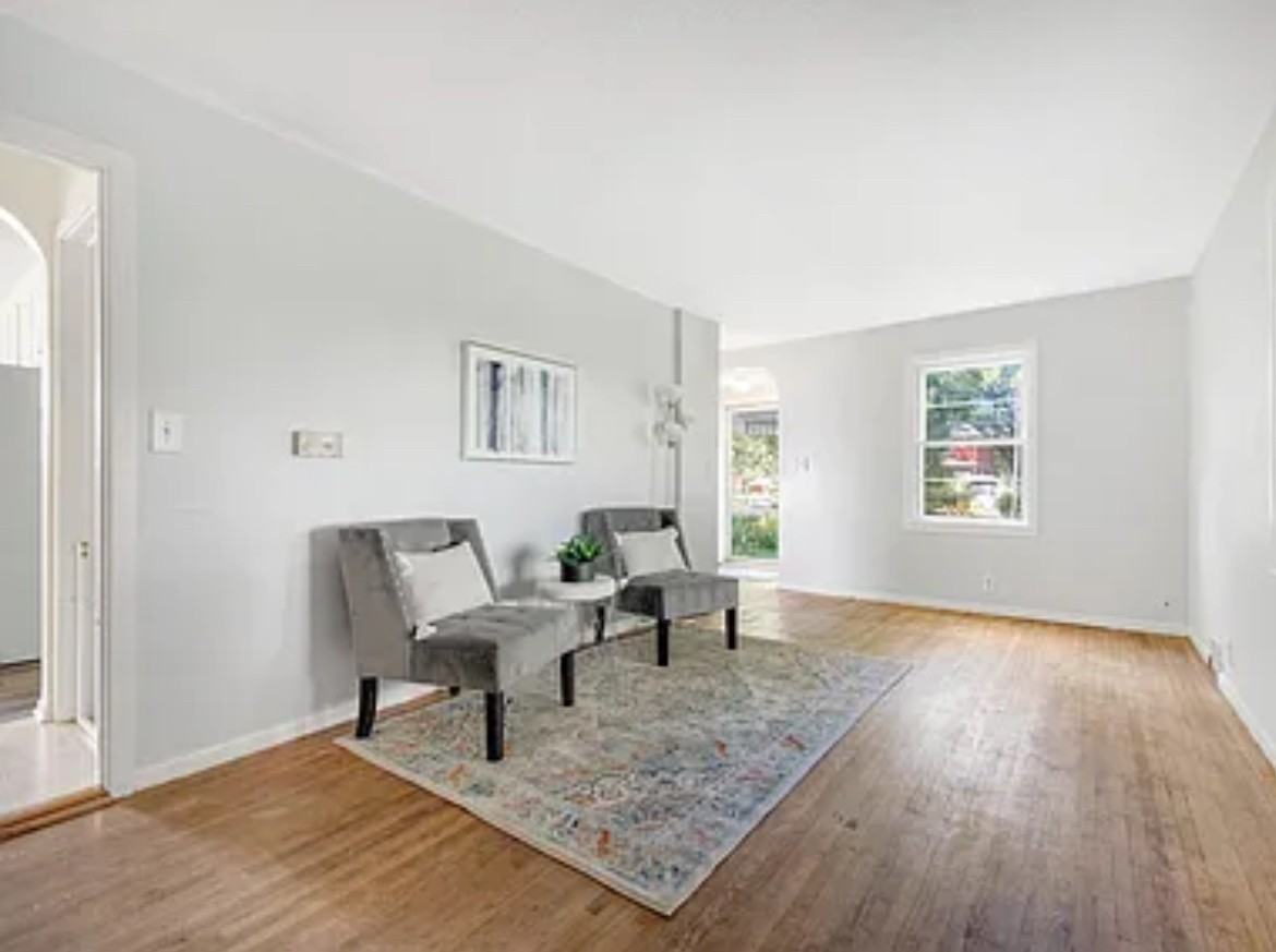 368 2nd Ave Sw #NA - Photo 3 of 14