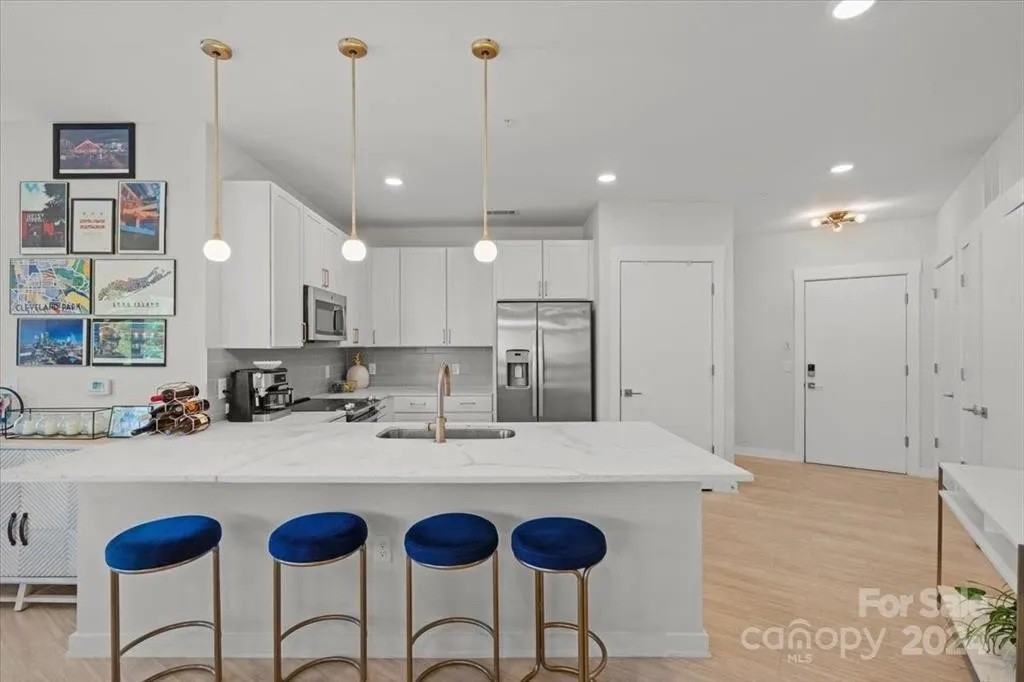 3630 N Davidson St #3313 - Photo 4 of 32