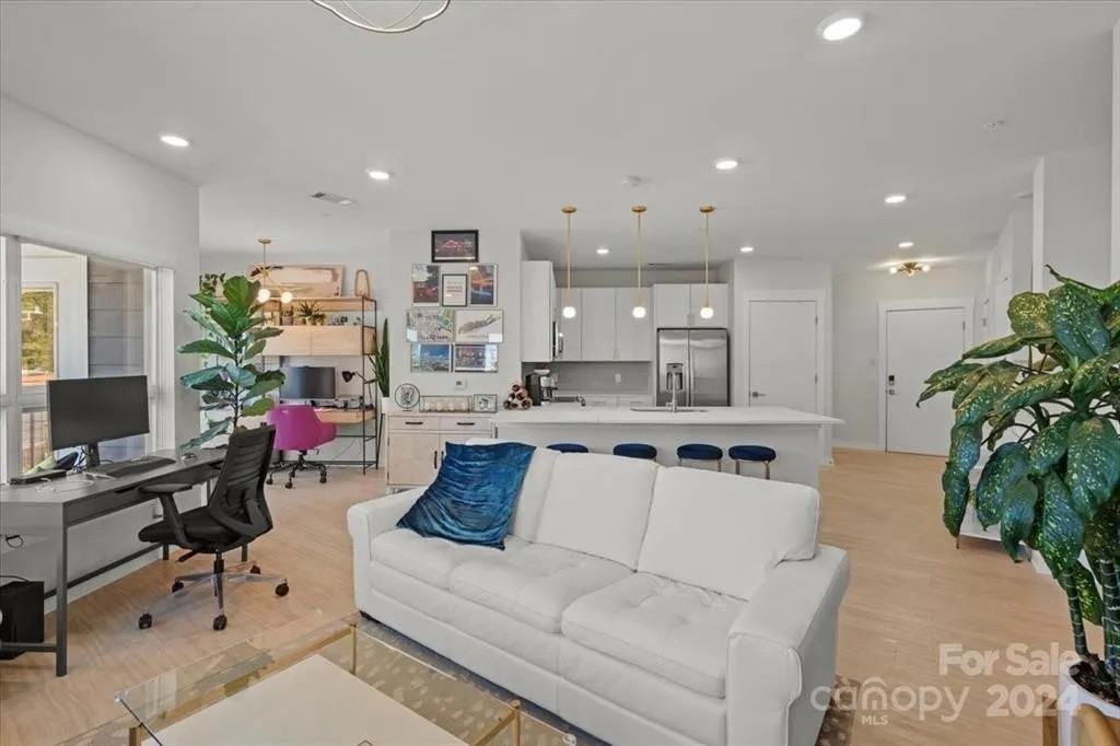 3630 N Davidson St #3313 - Photo 7 of 32