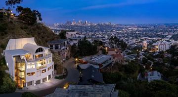 featured image of 8435 Franklin Ave #NA