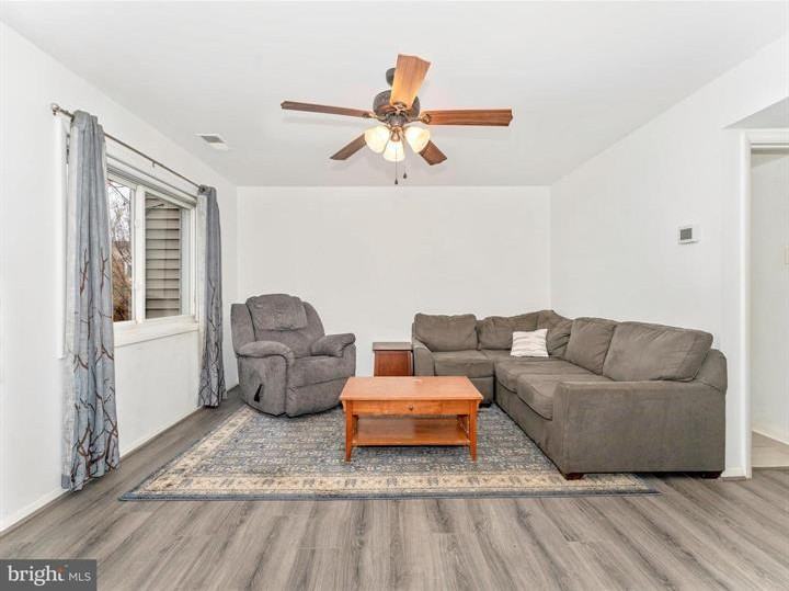 4302 White Oak Ct #4302 - Photo 2 of 13