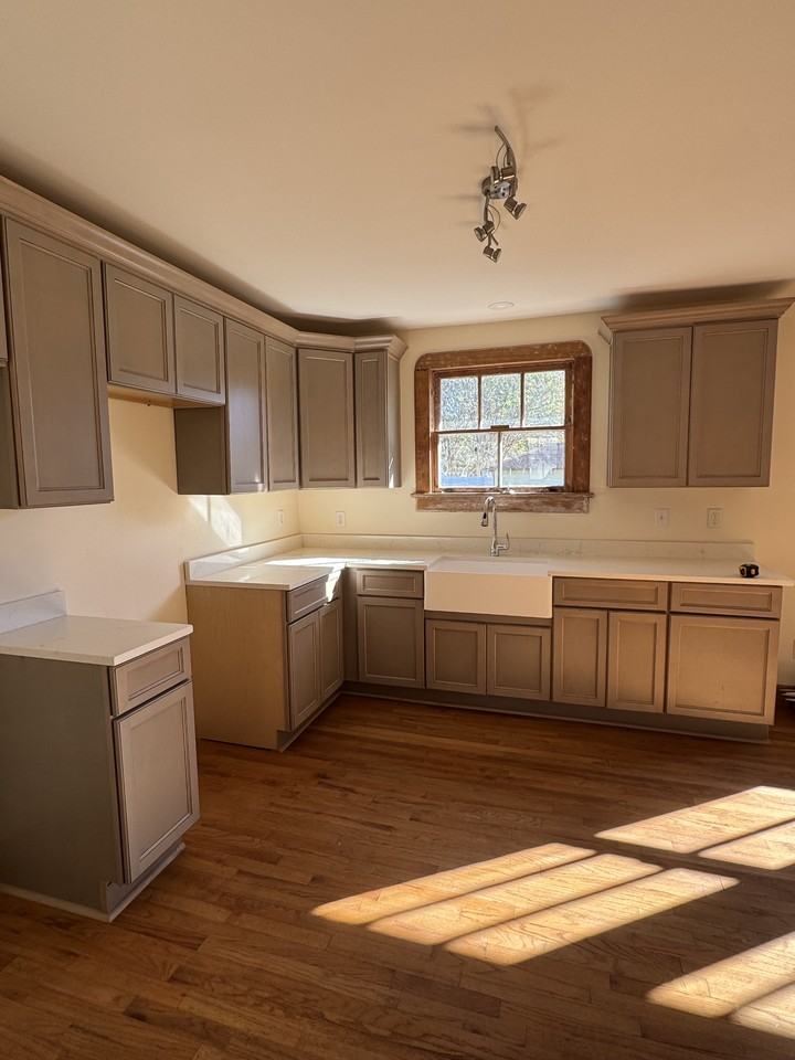 3724 General Meyer Ave #NA - Photo 3 of 11