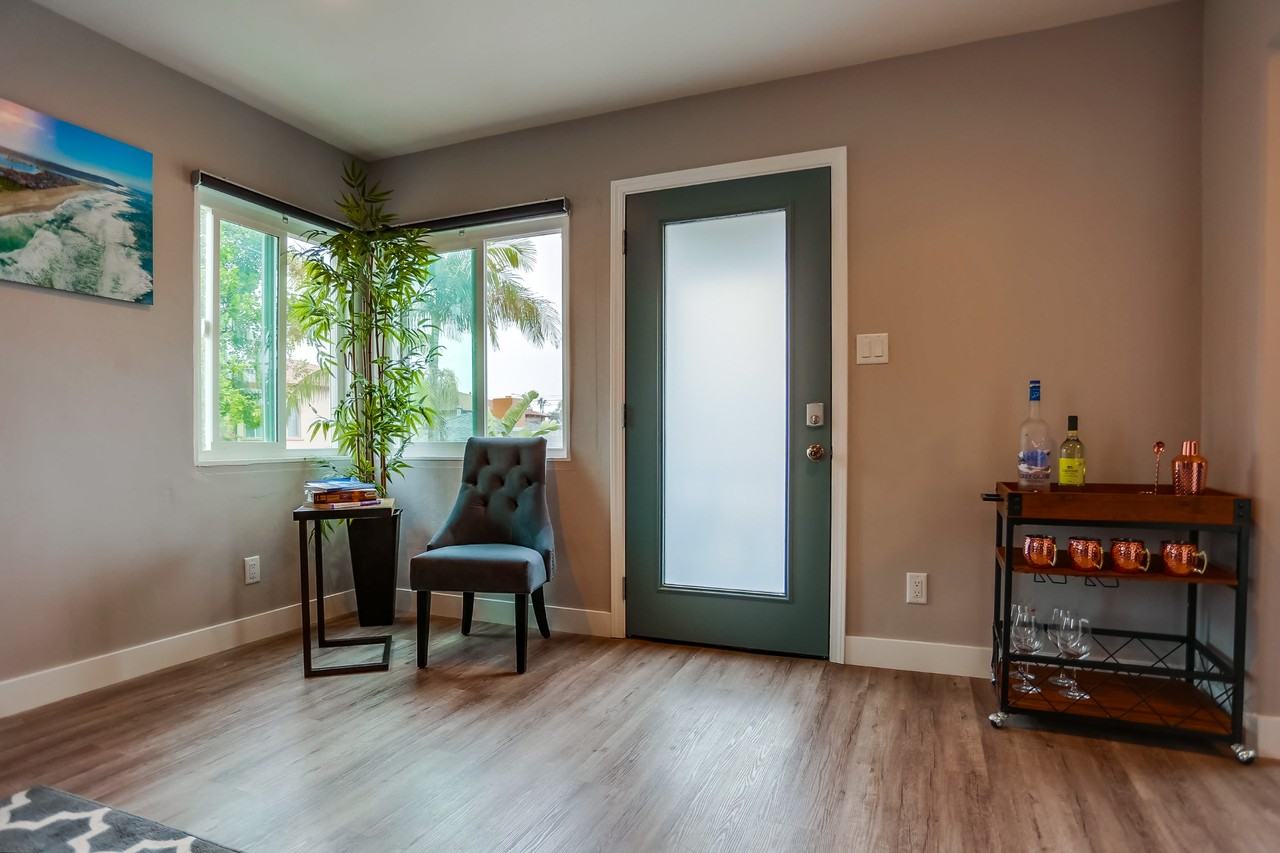 810 Island Ct #810 - Photo 7 of 18