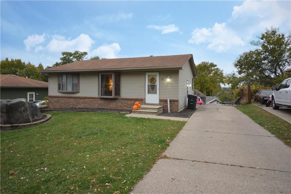 128 E 36th St #NA - Photo 2 of 20