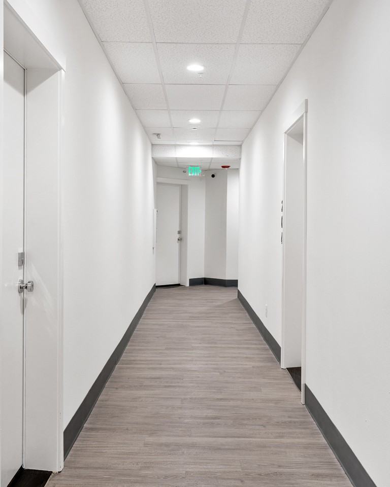 1719 N 185th St #403 - Photo 7 of 29