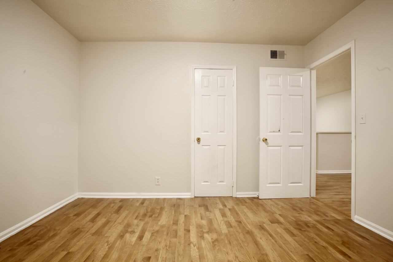 650 Allen St #5 - Photo 7 of 15