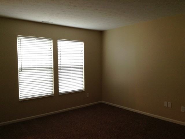 15 Eastridge Dr - Photo 2 of 16