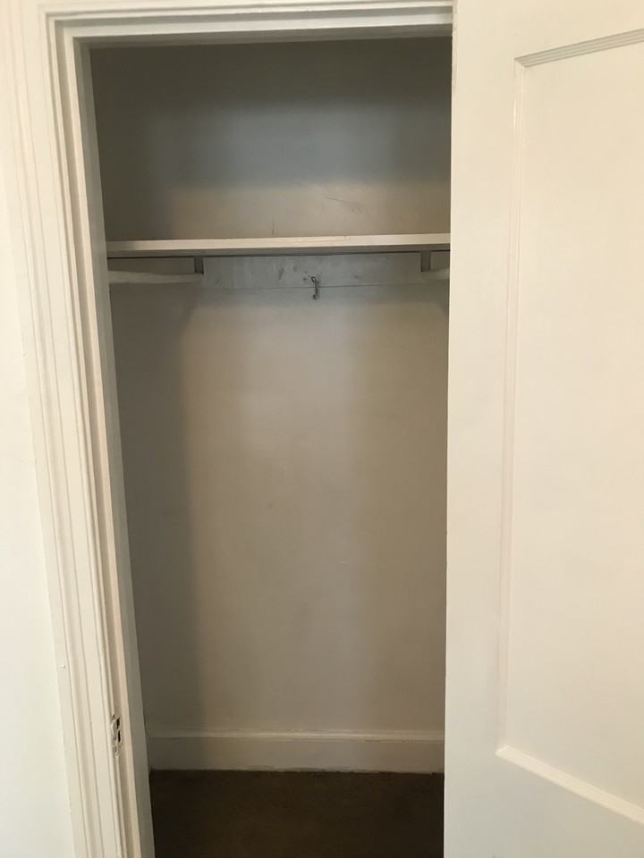 1102 E Elm St #NA - Photo 3 of 13