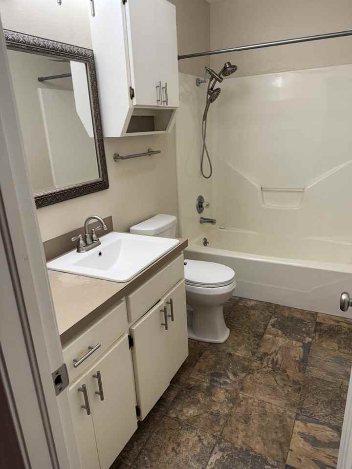 5113 N Husband St #5113DUPLEX - Photo 2 of 7