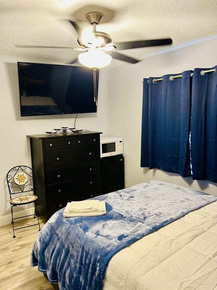 Rm2 5582 Se 42nd Ct #NA - Photo 2 of 8