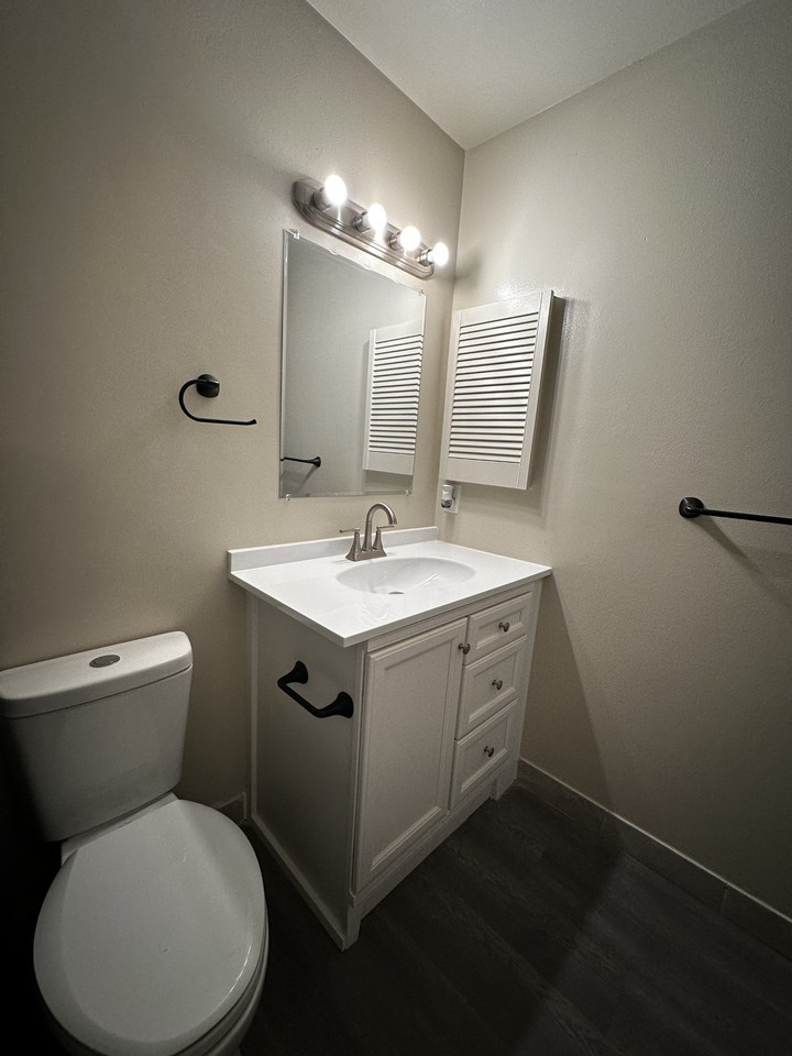 1380 Tree Garden Pl #NA - Photo 5 of 16