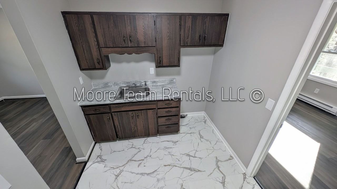 Rural Retreat Dr  84 - Photo 3 of 11