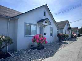 featured image of 1900 S 3rd St