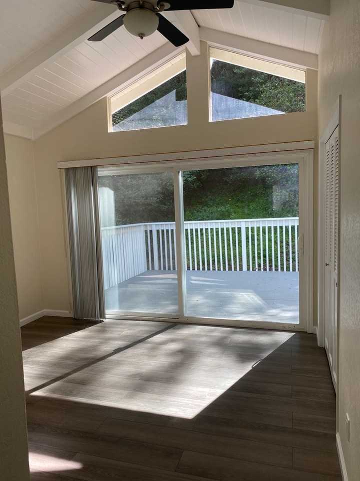 2078 Donald Dr - Photo 4 of 20