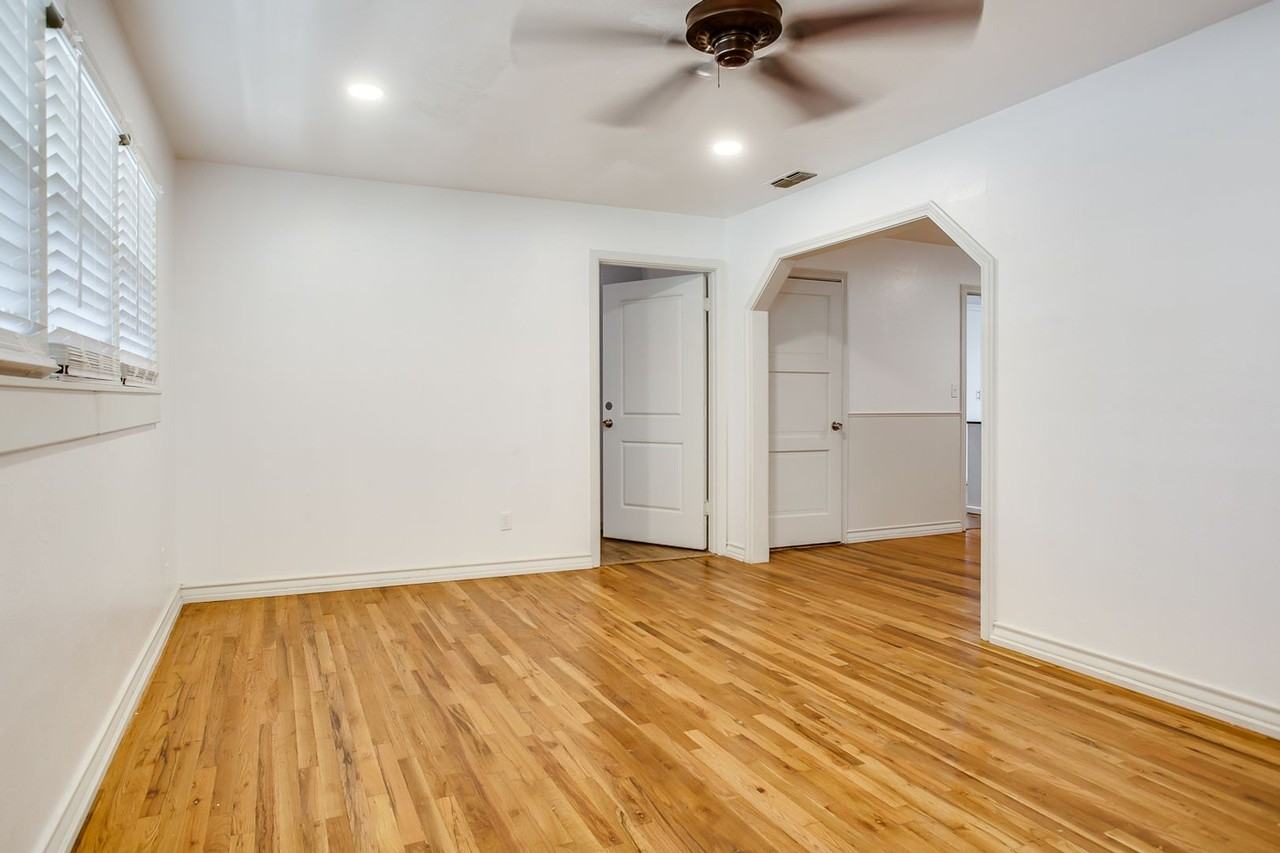3004 36th St - Photo 3 of 16
