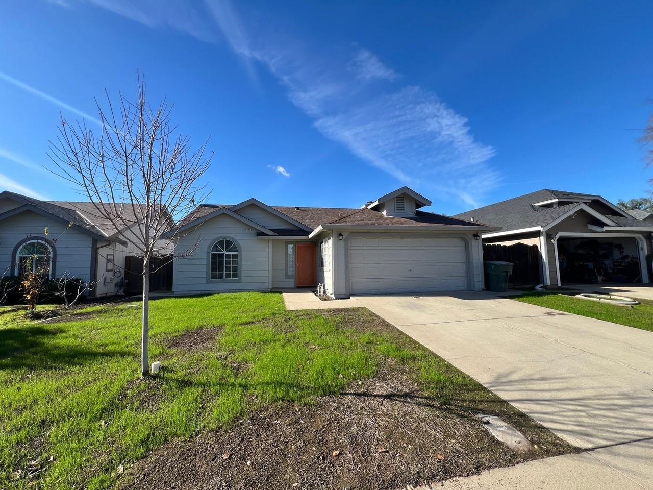 1513 Prospect Ln - Photo 2 of 39