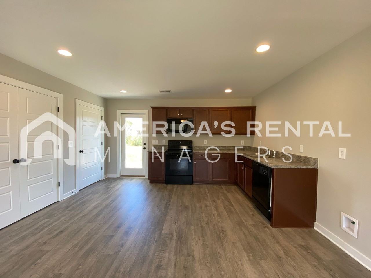 37 Sunlight Cir - Photo 2 of 21