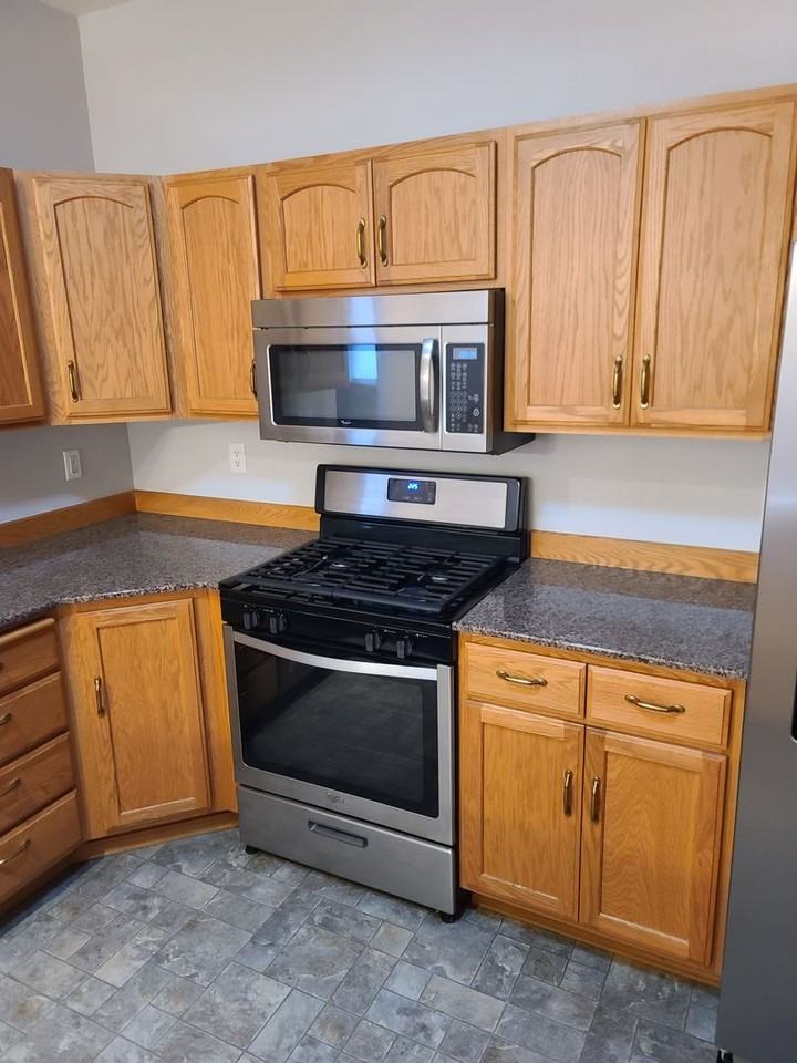 519 Frederick Ave - Photo 6 of 10