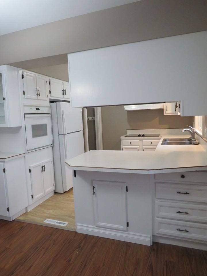 1034 Yale Ave - Photo 6 of 21