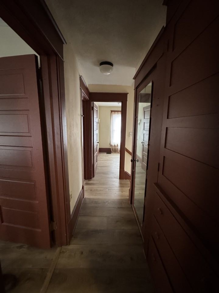 926 Rex Ave Ne #NA - Photo 2 of 20