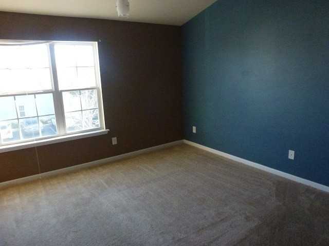 947 Whispering View Ln - Photo 2 of 6