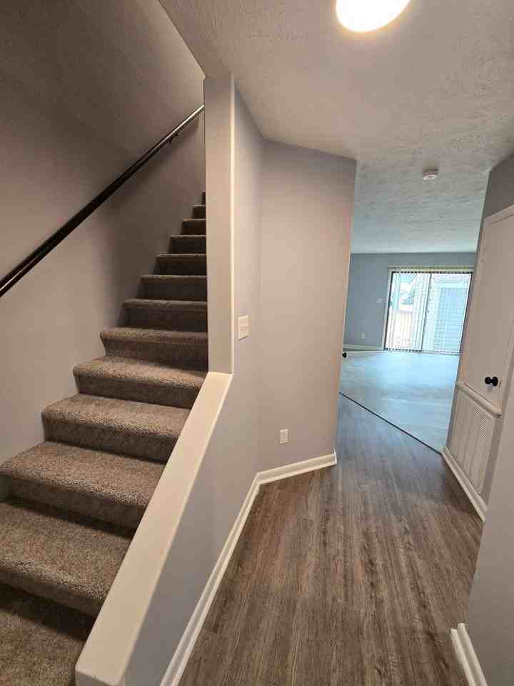 1401 Tangora Ln - Photo 2 of 9