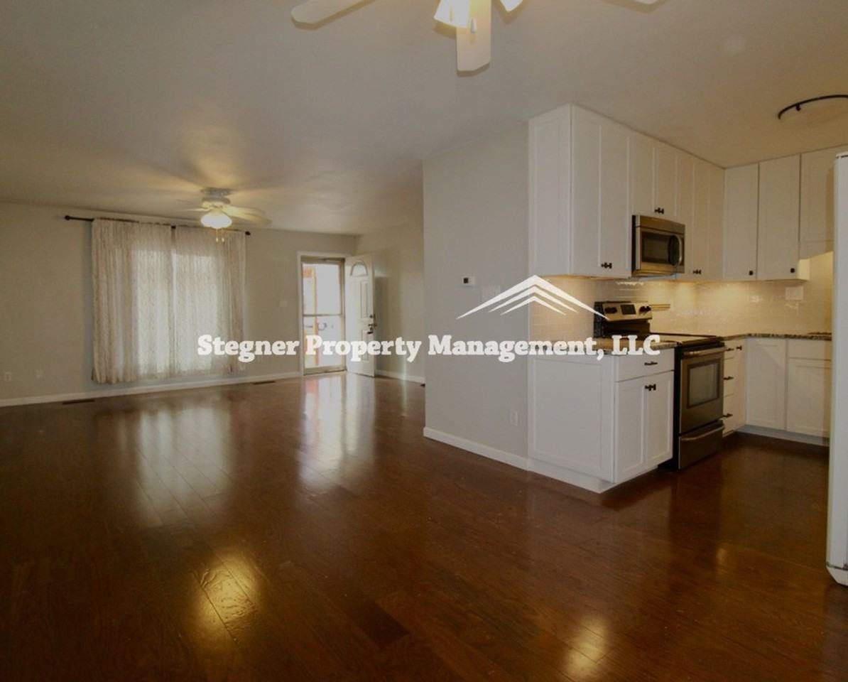 828 Gallup Rd - Photo 5 of 11