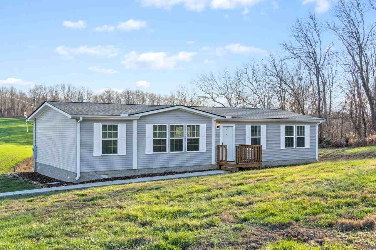 1364 Rock Springs Rd - Photo 3 of 40