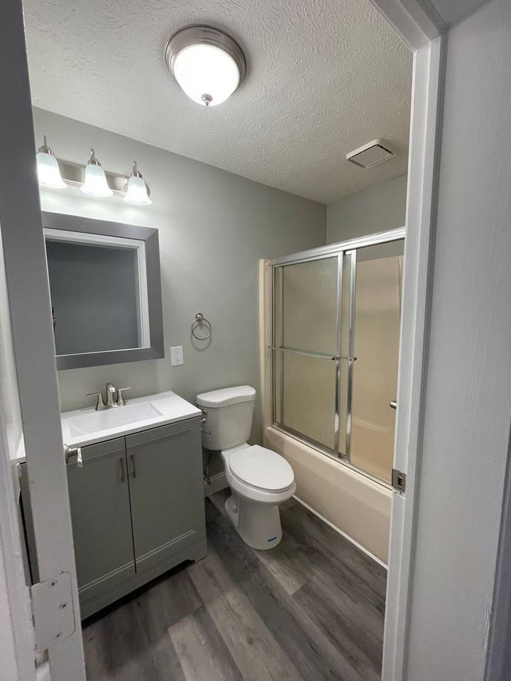 815 W. Columbia - Photo 3 of 17