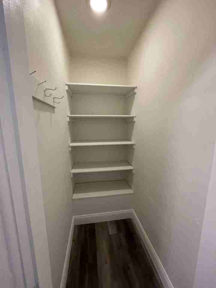 815 W. Columbia - Photo 6 of 17