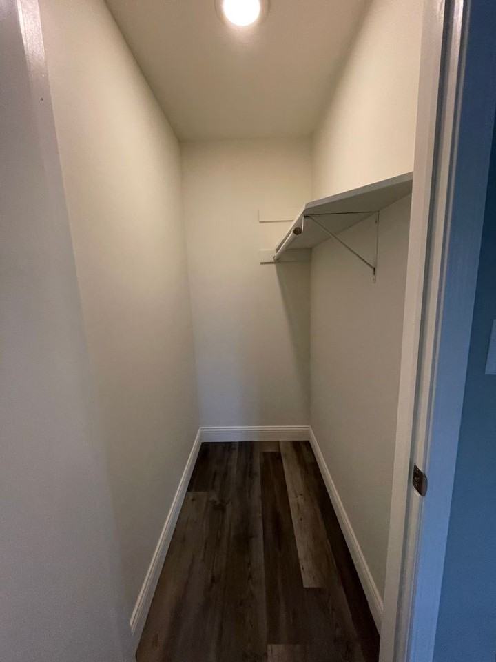 815 W. Columbia - Photo 7 of 17