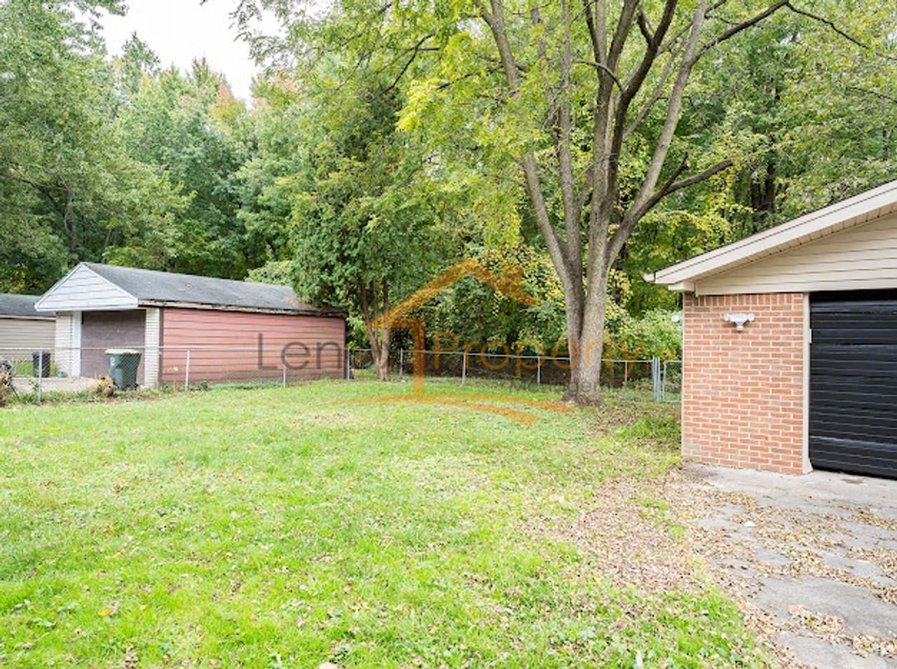 6655 Burnham Dr - Photo 6 of 27