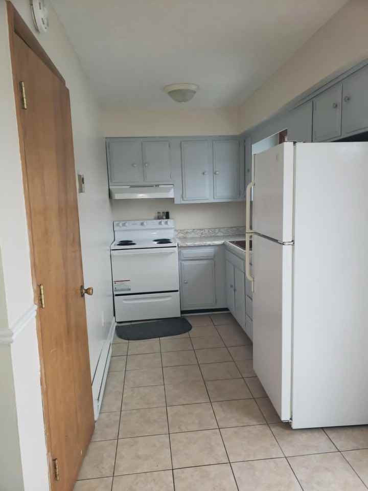 150 East Reynolds Avenue #F1 - Photo 6 of 10